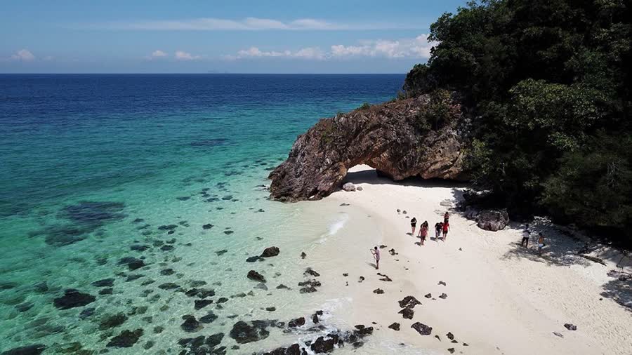 Tourism Ministry hints at Thailand-Malaysia islands travel bubble