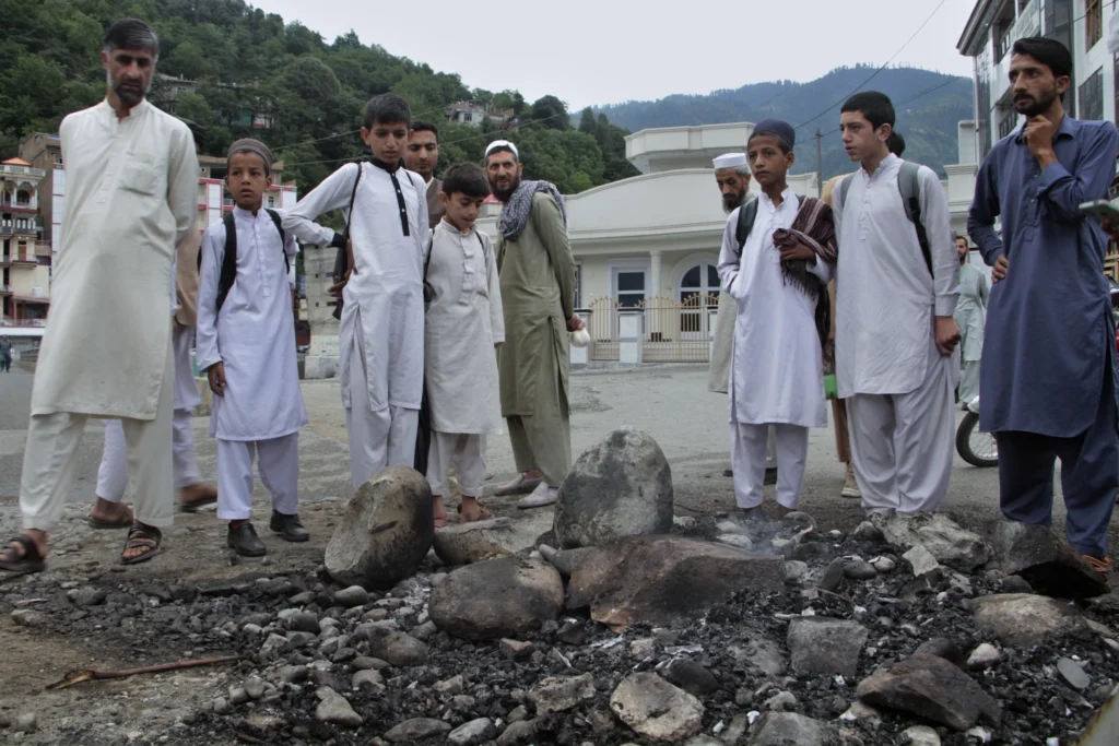 A Muslim mob in Pakistan torches a police station and lynches a man after accusing him of blasphemy