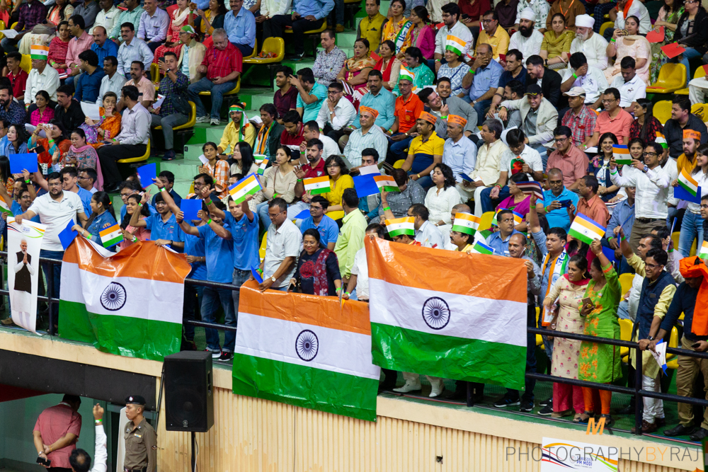 Indians In Thailand Give Standing Ovation To PM Modi For Kashmir Move