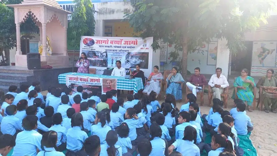 Jago Bachon Jago” Child Awareness Campaign Hosted at Mahatma Gandhi Vidyalaya, Ramnagariya, Jaipur