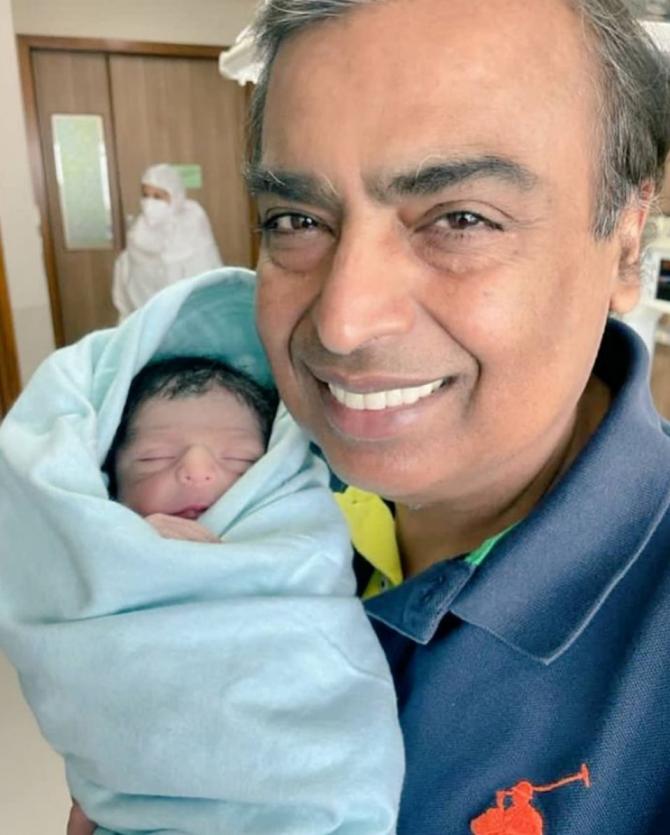 Mukesh Ambani’s First Picture With His Newborn Grandson, Welcomes The Fourth Generation Of Ambanis