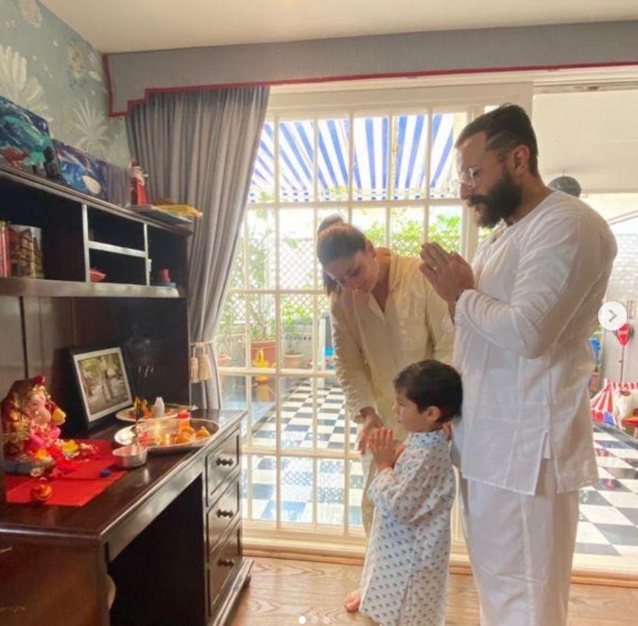 A Very Happy Ganesh Chaturthi From Kareena Kapoor, Saif Ali Khan And Taimur