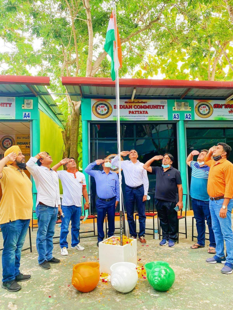 ICP hoists the tricolour in Pattaya on the 75th Independence Day