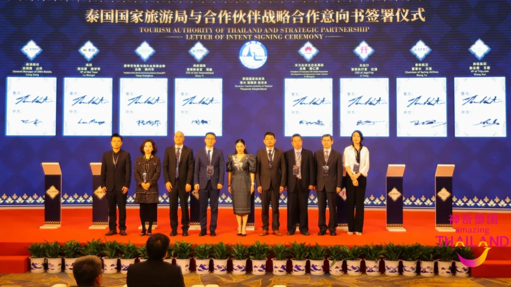 Thai PM Presides Over Signing of LOI Between TAT & Eight Prominent Chinese Tourism Partners